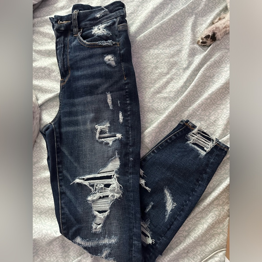 American Eagle Distressed Curvy High-Rise Jeggings